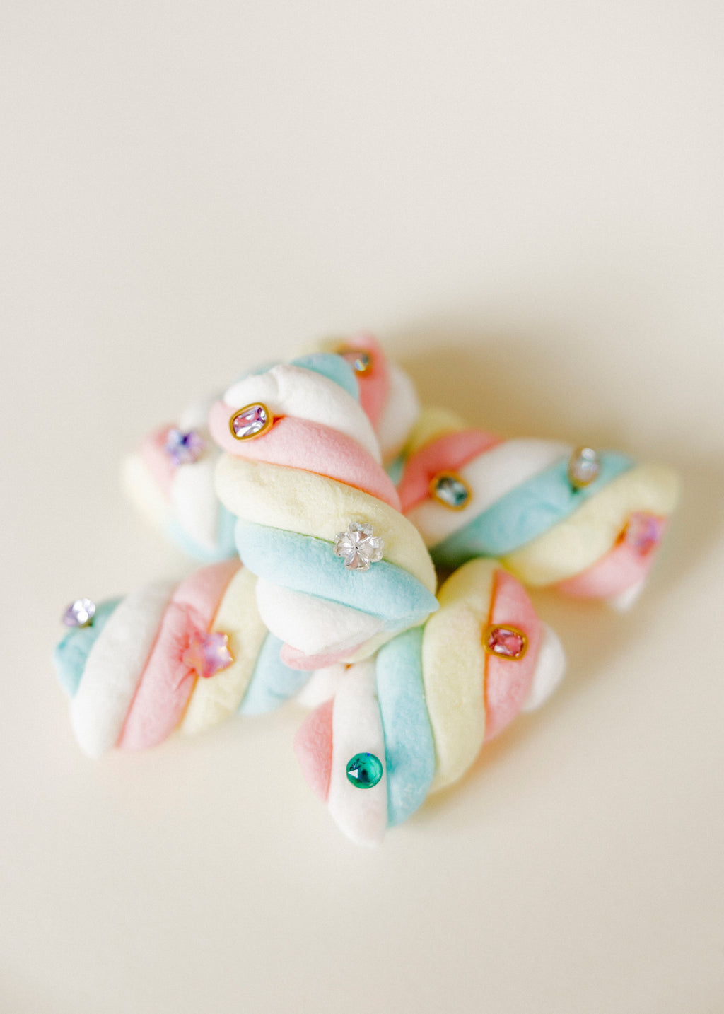 Screwback Stud Earrings Lux - Candy Clover Clear