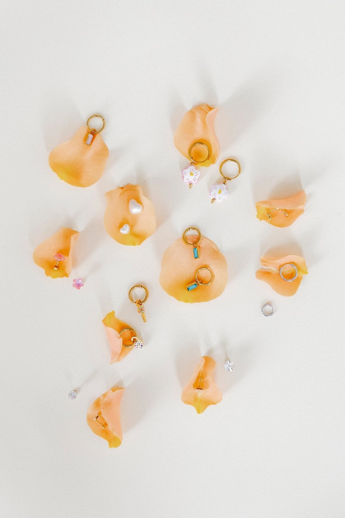 Screwback Stud Earrings Lux - Candy Clover Clear
