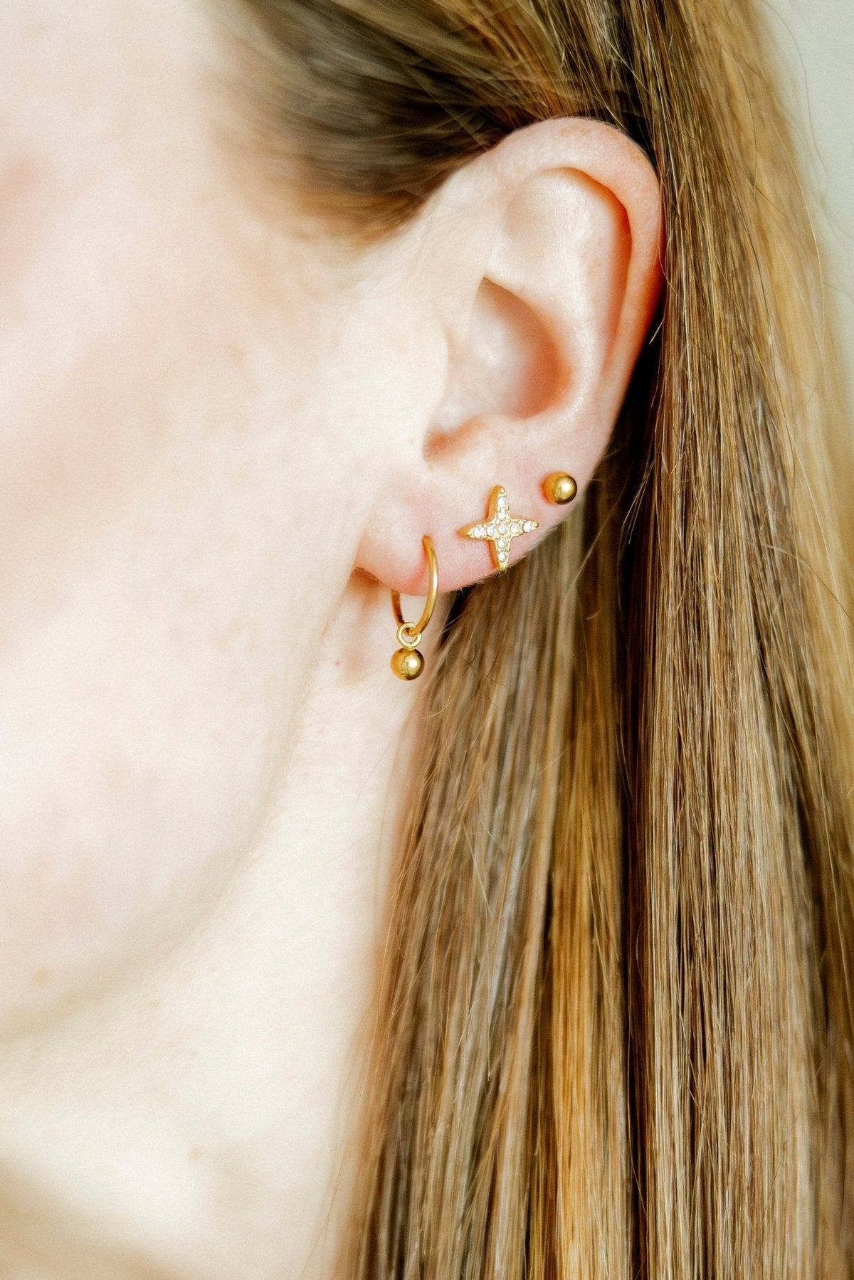 Screwback Stud Earrings - Skylar